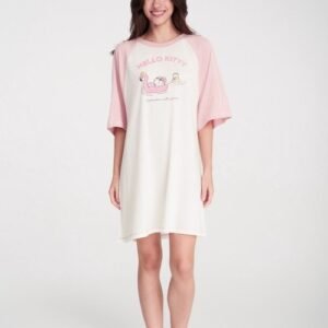 【台灣製】連身_Hello Kitty系列.拉格蘭飾線五分袖睡衣