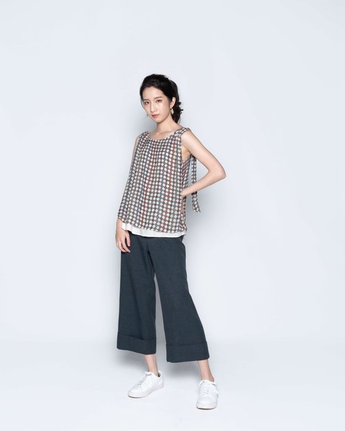 【預購】【台灣製】【出清品 】兩穿式綁帶背心-純棉雙層菱格花 - Image 2