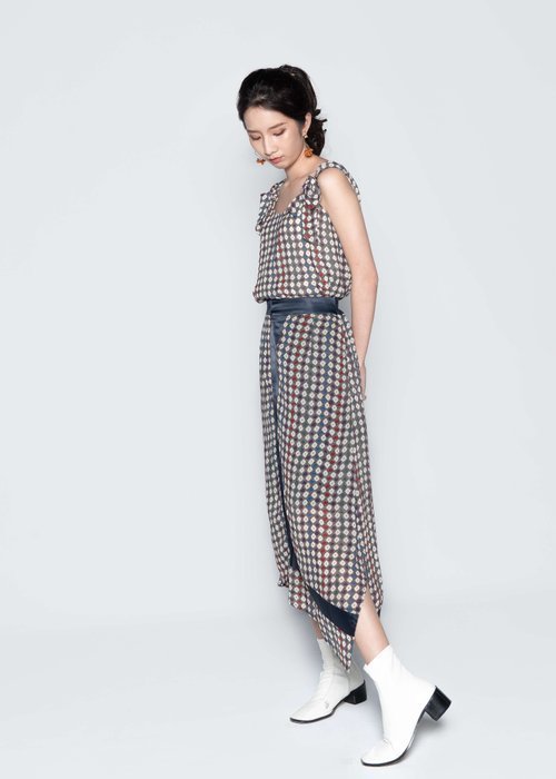 【預購】【台灣製】【出清品 】兩穿式綁帶背心-純棉雙層菱格花 - Image 4