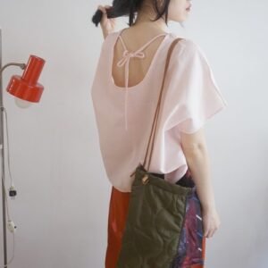 【預購】Yinke新品 心花系列-粉粉綁帶露背綁帶棉麻素面上衣
