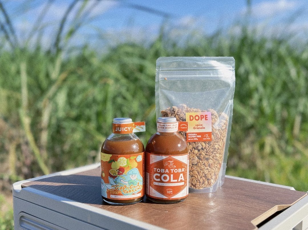 TOBA TOBA COLA & TROPICAL COLA & 香料格蘭諾拉