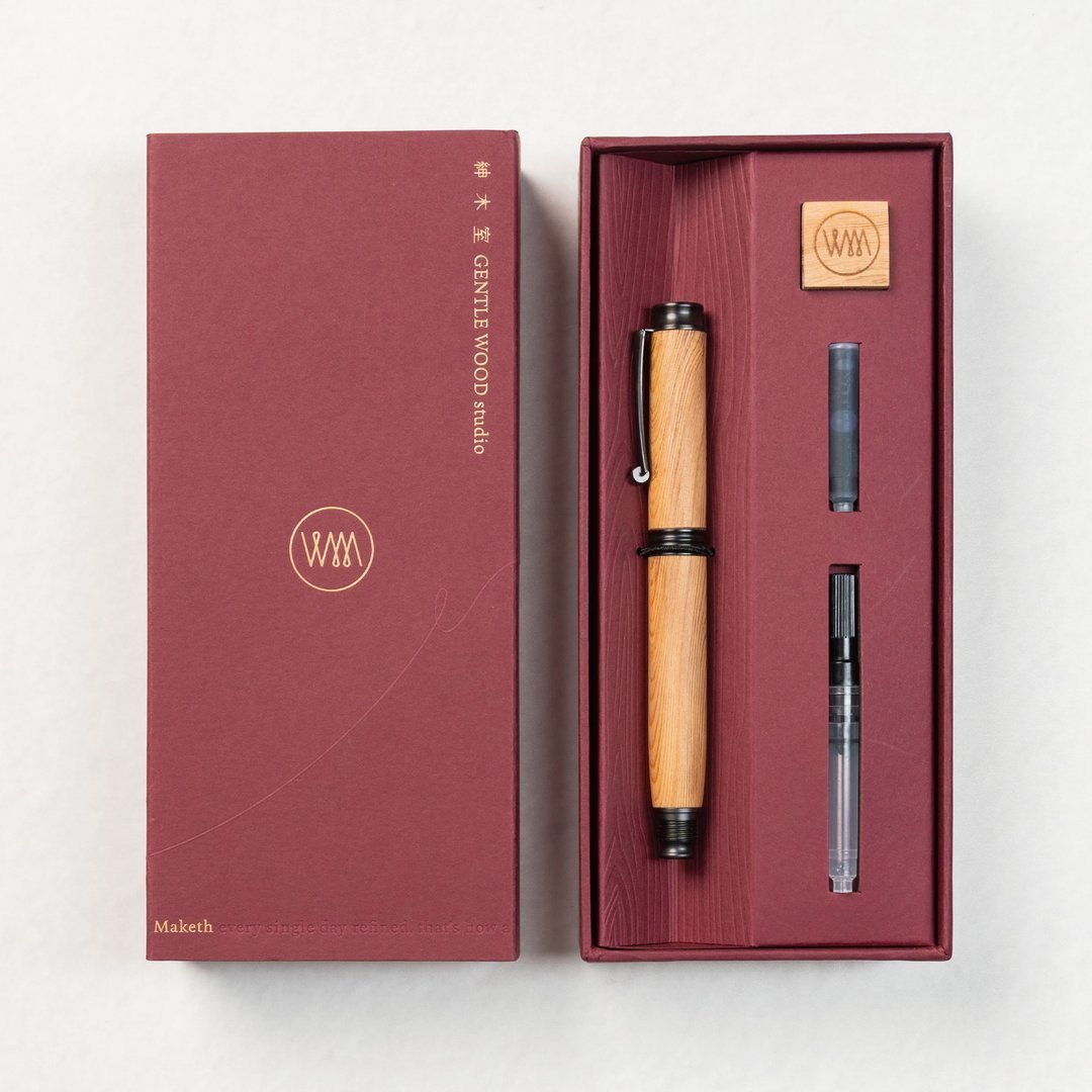 【預購】【台灣製】【台灣製】【Old Pal 系列鋼筆/鋼珠筆】台灣檜木 | 中英文訂製 (單品) - Image 6