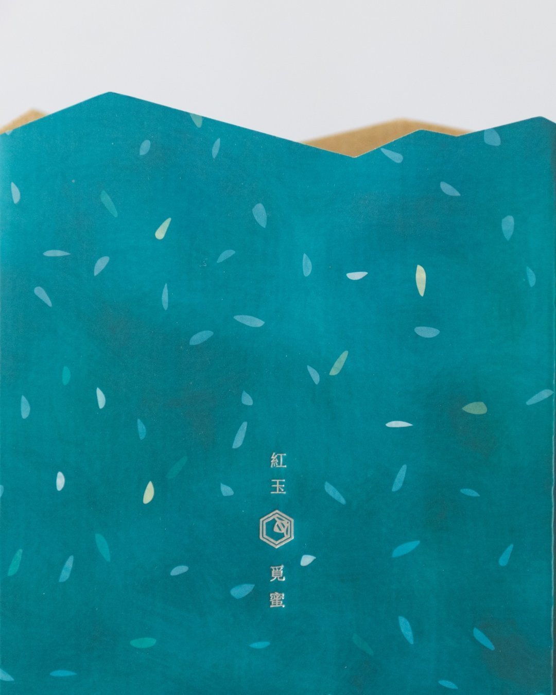【臺南 60 大伴手禮】紅玉覓蜜禮盒 (紅玉茶葉.台灣蜂蜜.木杓) - Image 5