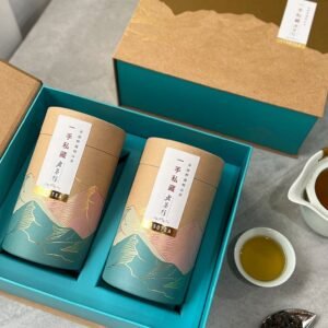 台灣茶禮盒｜阿里山烏龍茶-半斤茶葉300公克(150公克X2罐/盒)